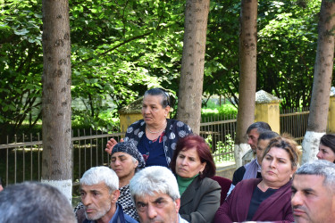Qax Rayon İcra Hakimiyyətinin başçısı Elvin Paşayev Oncallı kəndində səyyar qəbul keçirib