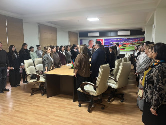 Qax rayonunda ilk dəfə pedaqoji fəaliyyətə başlayan ümumtəhsil məktəblərinin gənc müəllimləri üçün “Sağlam gənclik, güclü məfkurə və təhsil” mövzusunda dəyirmi masa təşkil olunub.