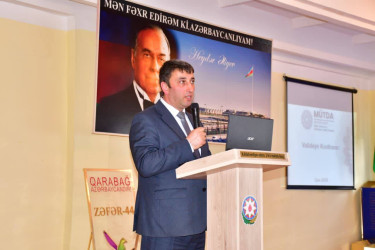 "Təhsil müəssisələrində zorakılığın qarşısının alınması", "Rəqəmsal təhlükəsizlik və onlayn mühitdə uşaqların qorunması" və "Zərərli vərdişlərlə mübarizə" mövzularında valideyn konfransları keçirilib