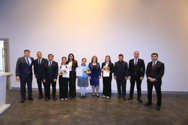 Qaxda “Heydər Əliyev məktəblilərin gözü  ilə” adlı inşa müsabiqəsi qaliblərinin mükafatlandırılması mərasimi keçirilib