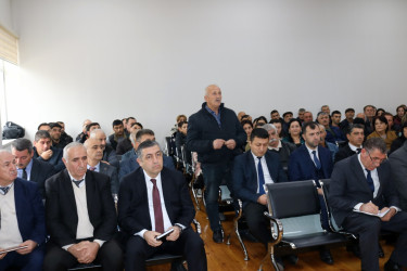 Rayon İcra Hakimiyyətinin başçısı Elvin Paşayev Tasmalı kəndində səyyar qəbul keçirib