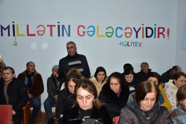 Qax Rayon İcra Hakimiyyətinin başçısı Elvin Paşayev Qaşqaçay kəndində sakinlərlə  görüşüb.
