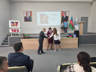 Qax rayon İcra Hakimiyyətinin dəstəyi, Yeni Azərbaycan Partiyası Qax rayon təşkilatının və Qax şəhəri Vaqif Əliyev adına 3 saylı tam orta məktəbinin birgə təşkilatşılığı ilə Ümummilli Lider Heydər Əliyevin anadan olmasının 103-cü ildönümünə həsr olunmuş “Ulu Öndər Heydər Əliyev və Azərbaycan” mövzusunda tədbir keçirilib