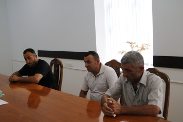 Müraciətlər və təkliflər dinlənilmişdir