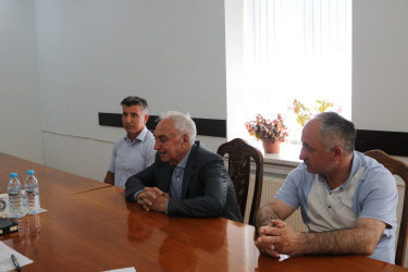 Hər bir vətəndaşın müraciəti qeydiyyata alınaraq problemlərin aradan qaldırılması istiqamətində aidiyyəti üzrə müvafiq tapşırıqlar verilib.