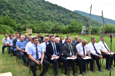 Qax Rayon İcra Hakimiyyətinin başçısı Elvin Paşayev Armudlu kəndində səyyar qəbul keçirib
