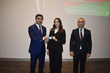 Qax Rayon İcra Hakimiyyətinin təşkilatçılığı ilə rayonda Ulu Öndər Heydər Əliyevin anadan olmasının 103-cü ildönümü qeyd olunub.