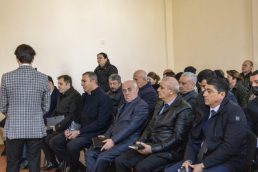 Qax Rayon İcra Hakimiyyətinin başçısı Elvin Paşayev Meşəbaş kəndində səyyar qəbul keçirib