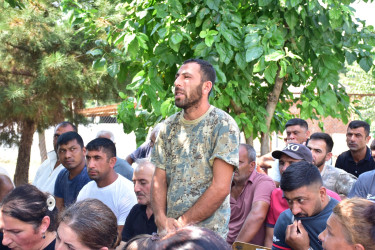 Qax Rayon İcra Hakimiyyətinin başçısı Elvin Paşayev Qapıçay kəndində səyyar qəbul keçirib