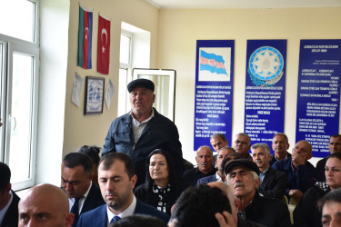 Qax Rayon İcra Hakimiyyətinin başçısı Elvin Paşayev Şıxlar kəndində səyyar qəbul keçirib