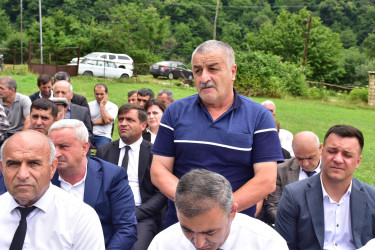 Qax Rayon İcra Hakimiyyətinin başçısı Elvin Paşayev Armudlu kəndində səyyar qəbul keçirib