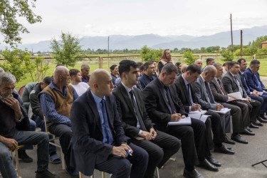 Qax Rayon İcra Hakimiyyətinin başçısı Elvin Paşayev Amanlı kəndində səyyar qəbul keçirib
