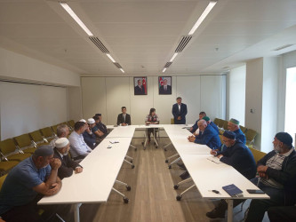 Azərbaycan Respublikasının Dini Qurumlarla İş üzrə Dövlət Komitəsinin Zaqatala regional bölməsinin, Qax Rayon İcra Hakimiyyətinin və Qafqaz Müsəlmanları İdarəsinin Qax rayon Qazılığının birgə təşkilatçılığı ilə Heydər Əliyev Mərkəzində "Radikalizm və ekstremizimlə  mübarizədə dini icmaların rolu " mövzusunda maarifləndirici tədbir keçirilib