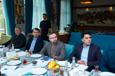 Qaxda sahibkarlığın inkişafı və işgüzar əlaqələrin genişləndirilməsi diqqət mərkəzindədir