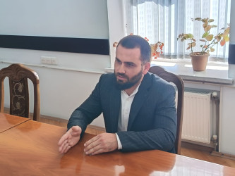 Qax Rayon İcra Hakimiyyətinin başçısı Elvin Paşayev vətəndaşların müraciət və təkliflərini dinləyib