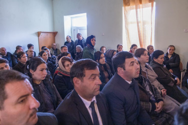 Qax Rayon İcra Hakimiyyətinin başçısı Elvin Paşayev İbaxlı kəndində səyyar qəbul keçirib