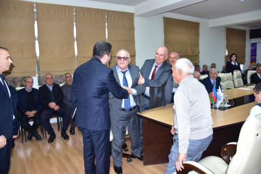 Qax rayon İcra Hakimiyyətinin Başçısı Elvin Paşayev ağsaqqallarla görüş keçirib