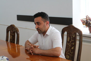 Hər bir vətəndaşın müraciəti qeydiyyata alınaraq problemlərin aradan qaldırılması istiqamətində aidiyyəti üzrə müvafiq tapşırıqlar verilib.