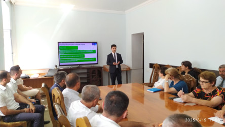 Qax rayon İcra Hakimiyyətində Dövlət İmtahan Mərkəzi tərəfindən təlimlər keçirilmişdir