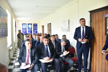 Qax Rayon İcra Hakimiyyətinin başçısı Elvin Paşayev Şıxlar kəndində səyyar qəbul keçirib