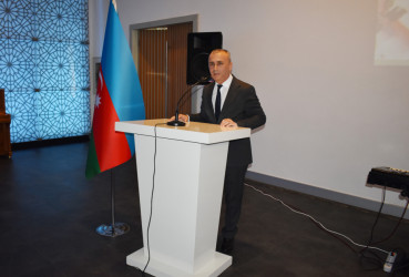 Görkəmli oftalmoloq-alim, akademik Zərifə xanım Əliyevanın anadan olmasının 103 illiyinə həsr edilmiş “Nurlu ömrün böyük səlnaməsi” adlı elmi-praktik konfrans keçirilib
