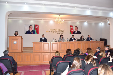 Qax Rayon İcra Hakimiyyətinin başçısı Elvin Paşayev rayon təhsil işçiləri ilə görüşərək onlarla fikir mübadiləsi aparıb