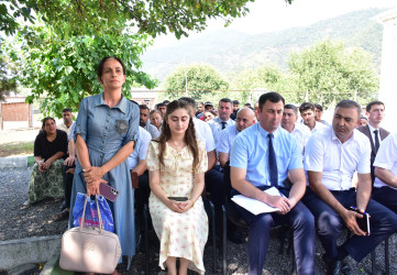 Qax Rayon İcra Hakimiyyətinin başçısı Elvin Paşayev Qapıçay kəndində səyyar qəbul keçirib