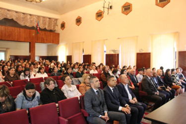Qax rayon Mədəniyyət Mərkəzində Ümummilli Lider Heydər Əliyevin anadan olmasının 103-cü ildönümünə həsr olunmuş “Kitabın sehrinə qovuşaq!” adlı Kitab bayramı keçirilib