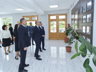 Mayın 26-da elm və təhsil naziri Emin Əmrullayev Qax Rayon İcra Hakimiyyətinin başçısı Elvin Paşayevlə birgə Qax şəhərində yerləşən 5 nömrəli tam orta ümumtəhsil məktəbində olub.
