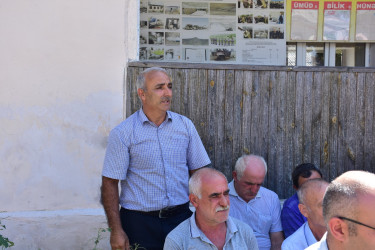 Qax Rayon İcra Hakimiyyətinin başçısı Elvin Paşayev Fıstıqlı kəndində səyyar qəbul keçirib