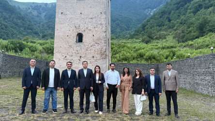 Qax Rayon İcra Hakimiyyətinin başçısı Elvin Paşayev HR-lar ilə görüşüb.