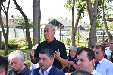 Qax Rayon İcra Hakimiyyətinin başçısı Elvin Paşayev Çudulu kəndində səyyar qəbul keçirib