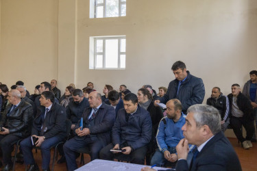 Qax Rayon İcra Hakimiyyətinin başçısı Elvin Paşayev Meşəbaş kəndində səyyar qəbul keçirib