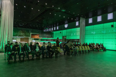 Qax Rayon İcra Hakimiyyətinin başçısı Elvin Paşayev turizm sənayesinin nümayəndələri ilə görüş keçiri