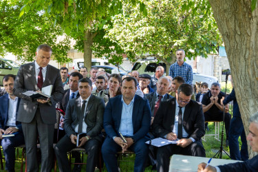 Qax Rayon İcra Hakimiyyətinin başçısı Elvin Paşayev Tanqıt kəndində səyyar qəbul keçirib