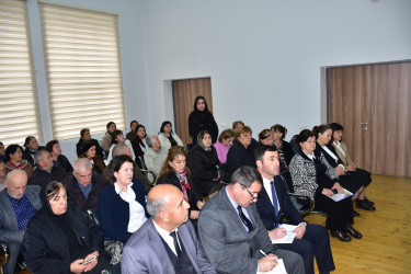 Qax Rayon İcra Hakimiyyətinin başçısı Elvin Paşayev Qum kəndində sakinlərlə  görüşüb.
