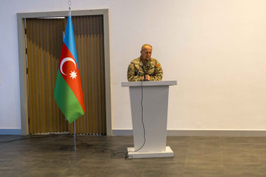 Qax Rayon İcra Hakimiyyətinin təşkilatçılığı ilə Heydər Əliyev Mərkəzində  Aprel döyüşlərinə həsr olunmuş “Zəfərə atılan ilk addım-Aprel Zəfəri" mövzusunda Konfrans keçirilmişdir.