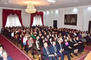 Qax Rayon İcra Hakimiyyətinin başçısı Elvin Paşayev rayon təhsil işçiləri ilə görüşərək onlarla fikir mübadiləsi aparıb