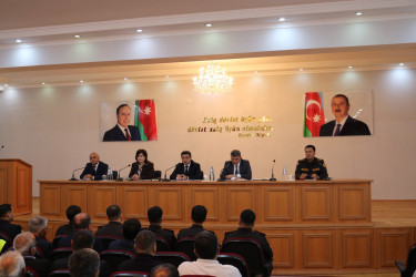 Azərbaycan Respublikası Fövqəladə Hallar Nazirliyinin Dövlət Yanğın Nəzarəti Xidmətinin rəsmi xəbərdarlıq və müraciətlərinə uyğun olaraq, Qax Rayon İcra Hakimiyyətinin təşkilatçılığı ilə dənli və texniki bitkilərin yığılması mövsümündə yanğın təhlükəsizliyinin təmin edilməsinə həsr olunmuş geniştərkibli yığıncaq keçirilib