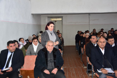 Qax Rayon İcra Hakimiyyətinin başçısı Elvin Paşayev Cəlayir kəndində sakinlərlə  görüşüb