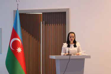 Qax Rayon İcra Hakimiyyətinin təşkilatçılığı ilə “Azərbaycan Əlifbası və Azərbaycan Dili Günü” münasibətilə Heydər Əliyev Mərkəzində  konfrans keçirilmişdir.