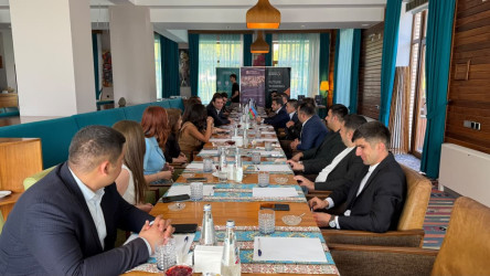 Qax Rayon İcra Hakimiyyətinin başçısı Elvin Paşayev HR-lar ilə görüşüb.