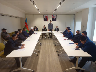 Qax Rayon İcra Hakimiyyəti və Dini Qurumlarla İş üzrə Dövlət Komitəsinin regional bölməsinin birgə təşkilatçılığı ilə Heydər Əliyev Mərkəzində “Müqəddəs Ramazan ayı ilə əlaqədar qarşıda duran vəzifələr” mövzusunda görüş keçirilib.