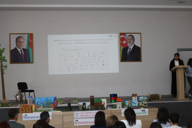 Qax şəhər V.Əliyev adına 3 saylı tam orta ümumitəhsil məktəbində “Memarlıq və Şəhərsalma İli”nə həsr olunmuş “Qaxın dünəni, bu günü və sabahı” adlı maarifləndirici tədbir keçirilib.
