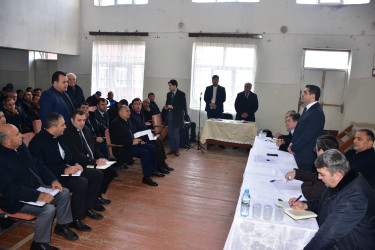 Qax Rayon İcra Hakimiyyətinin başçısı Elvin Paşayev Cəlayir kəndində sakinlərlə  görüşüb