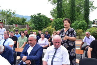 Qax Rayon İcra Hakimiyyətinin başçısı Elvin Paşayev Əmbərçay kəndində səyyar qəbul keçirib