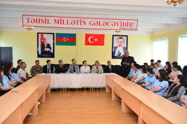 Qax şəhər Namiq Allahverdiyev adına 2 nömrəli məktəb-liseydə İnsan Hüquqları Aylığı çərçivəsində maarifləndirici görüş keçirilib