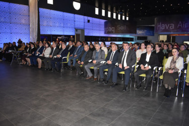 Görkəmli oftalmoloq-alim, akademik Zərifə xanım Əliyevanın anadan olmasının 103 illiyinə həsr edilmiş “Nurlu ömrün böyük səlnaməsi” adlı elmi-praktik konfrans keçirilib
