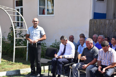 Qax Rayon İcra Hakimiyyətinin başçısı Elvin Paşayev Fıstıqlı kəndində səyyar qəbul keçirib