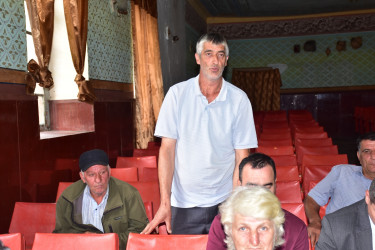 Qax Rayon İcra Hakimiyyətinin başçısı Elvin Paşayev Sarıbaş kəndində səyyar qəbul keçirib